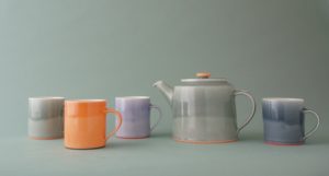 teapot and mugs c