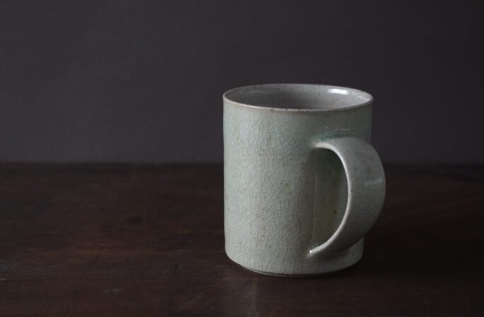 small pale green crackle mug