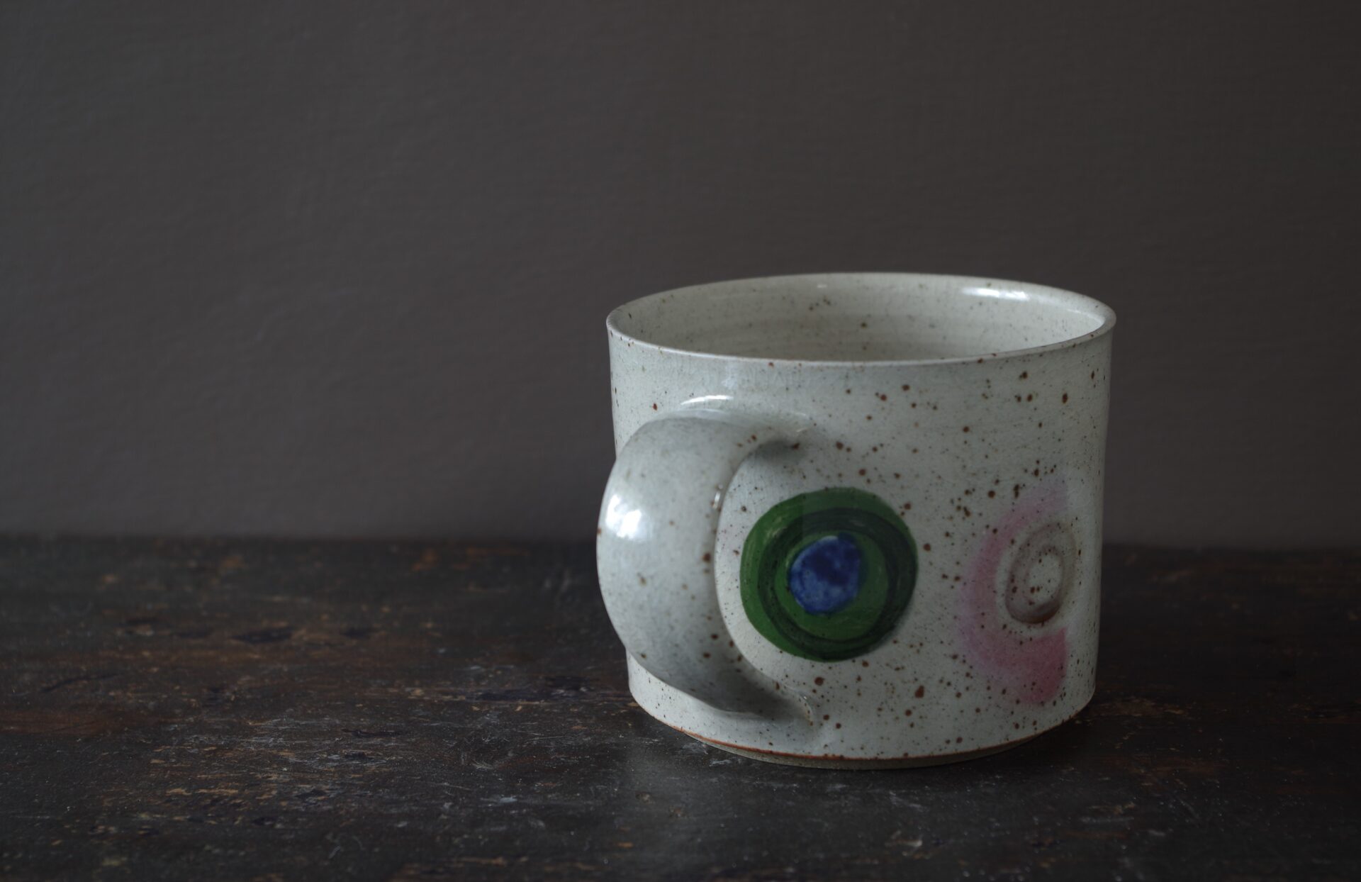 large breakfast mug with circles - Image 3